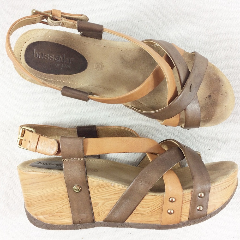 Bussola platform sandals